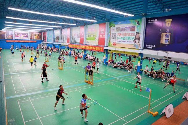 羽毛球館區(qū)域降溫，應用蒸發(fā)式省電空調(diào)-立式管道柜機空調(diào)（區(qū)域/崗位空調(diào)）